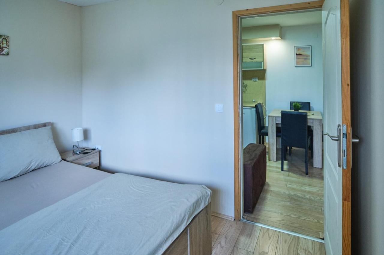 Apartmani Tvins Soko Banja Exterior foto
